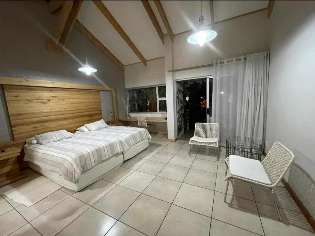 Villa Vista Guesthouse, Windhoek, Namibia 部屋 写真